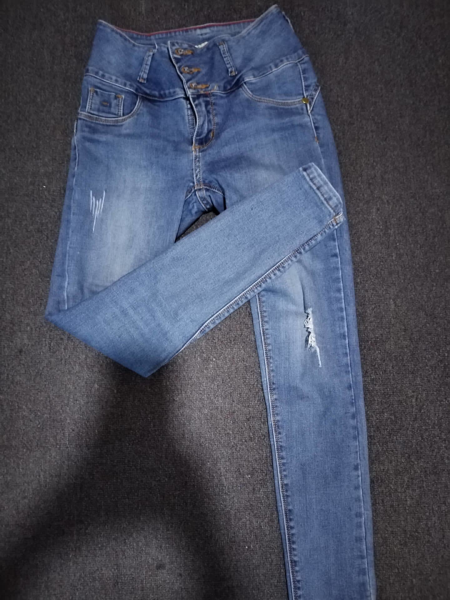 Jeans talla 34,36 y 38 — imagen 2