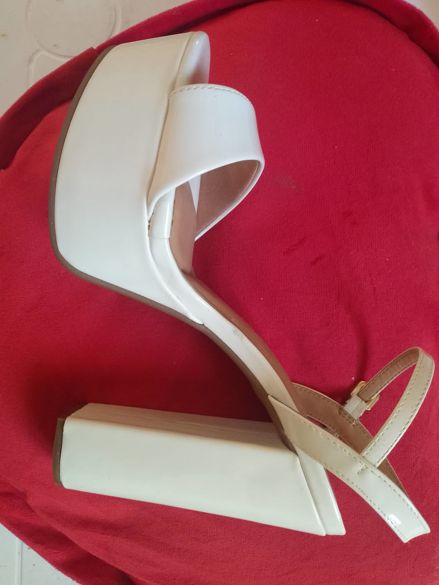 Tacones VIZZANO talla 38 — imagen 2