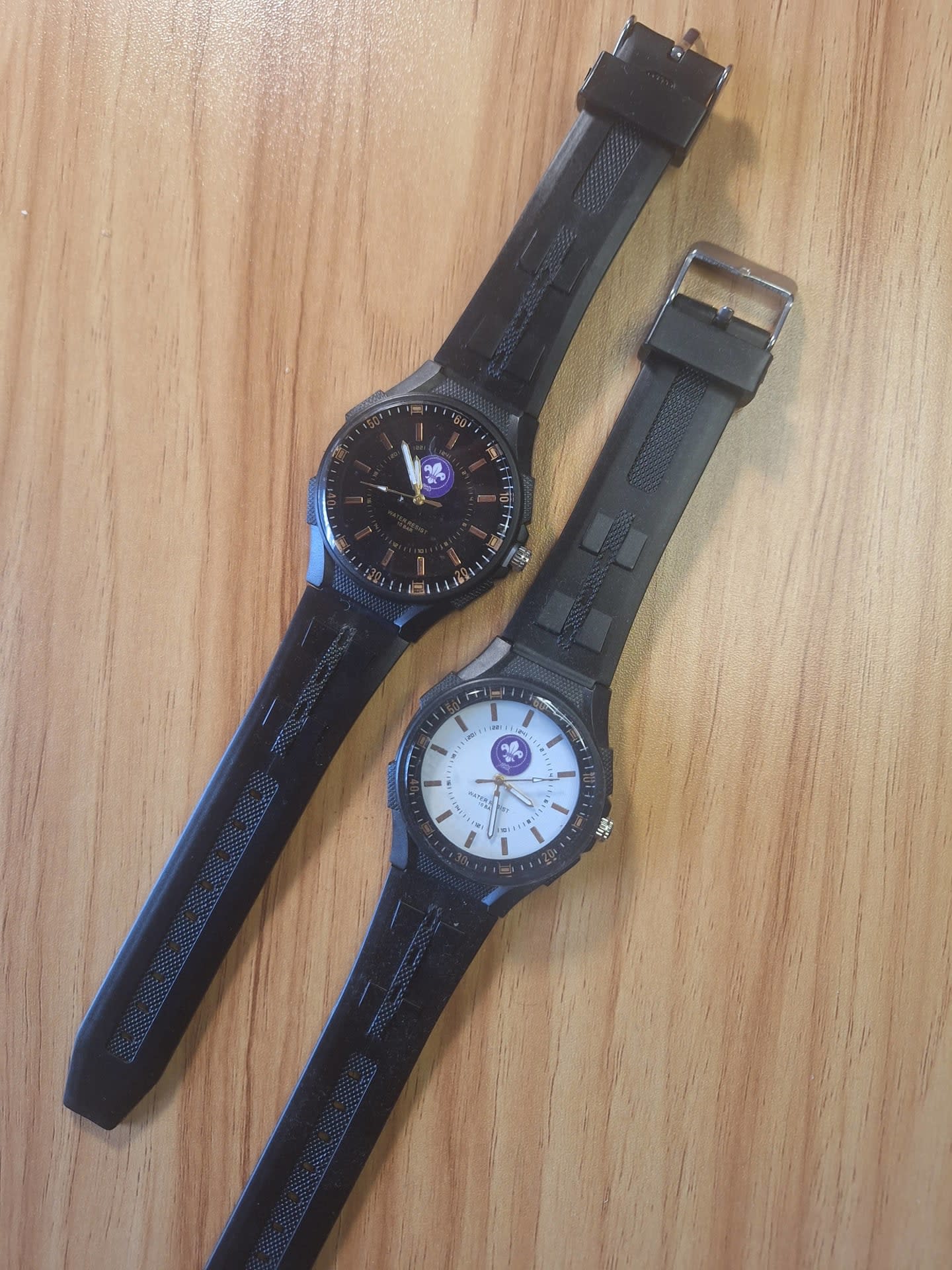 Reloj scout de varón