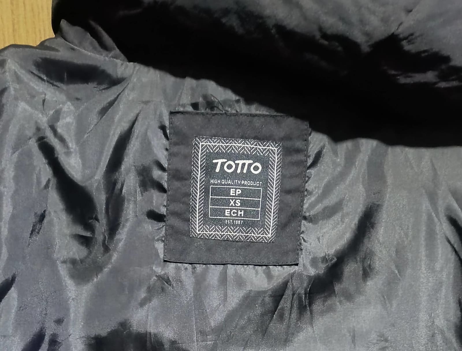 Chamarra Totto — imagen 3