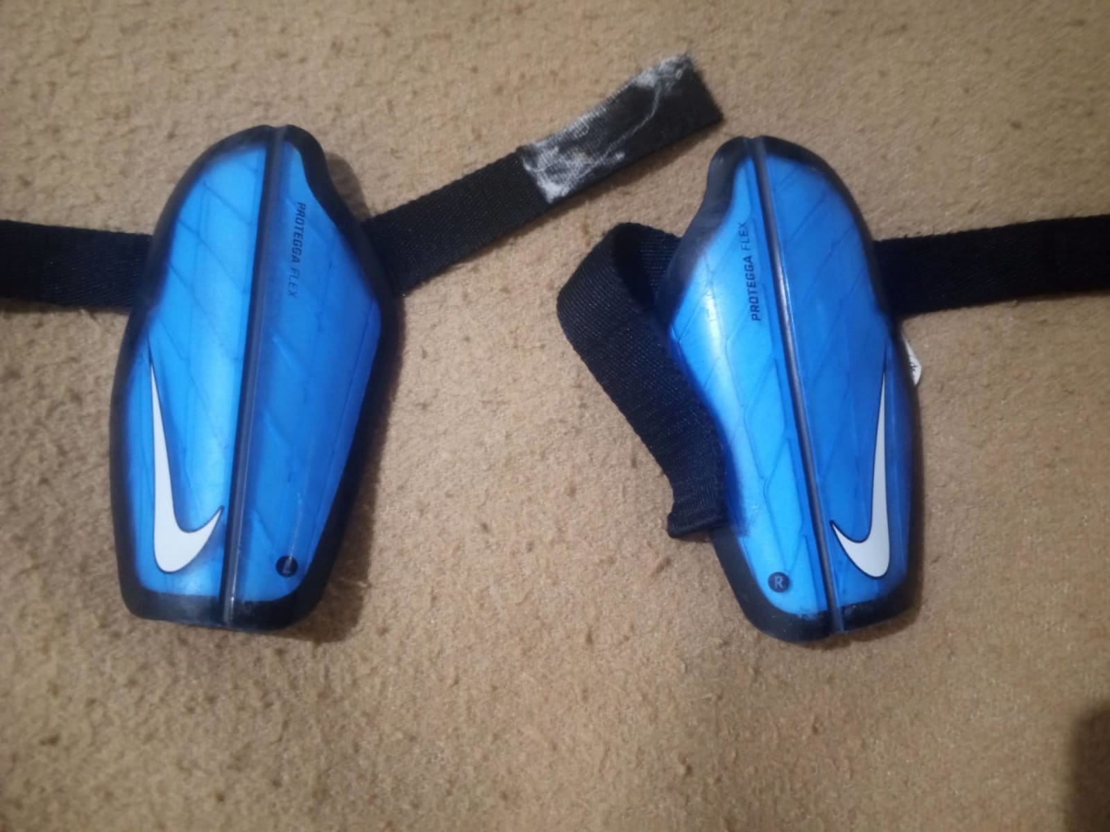 Canilleras Nike tamaño S talla Chica