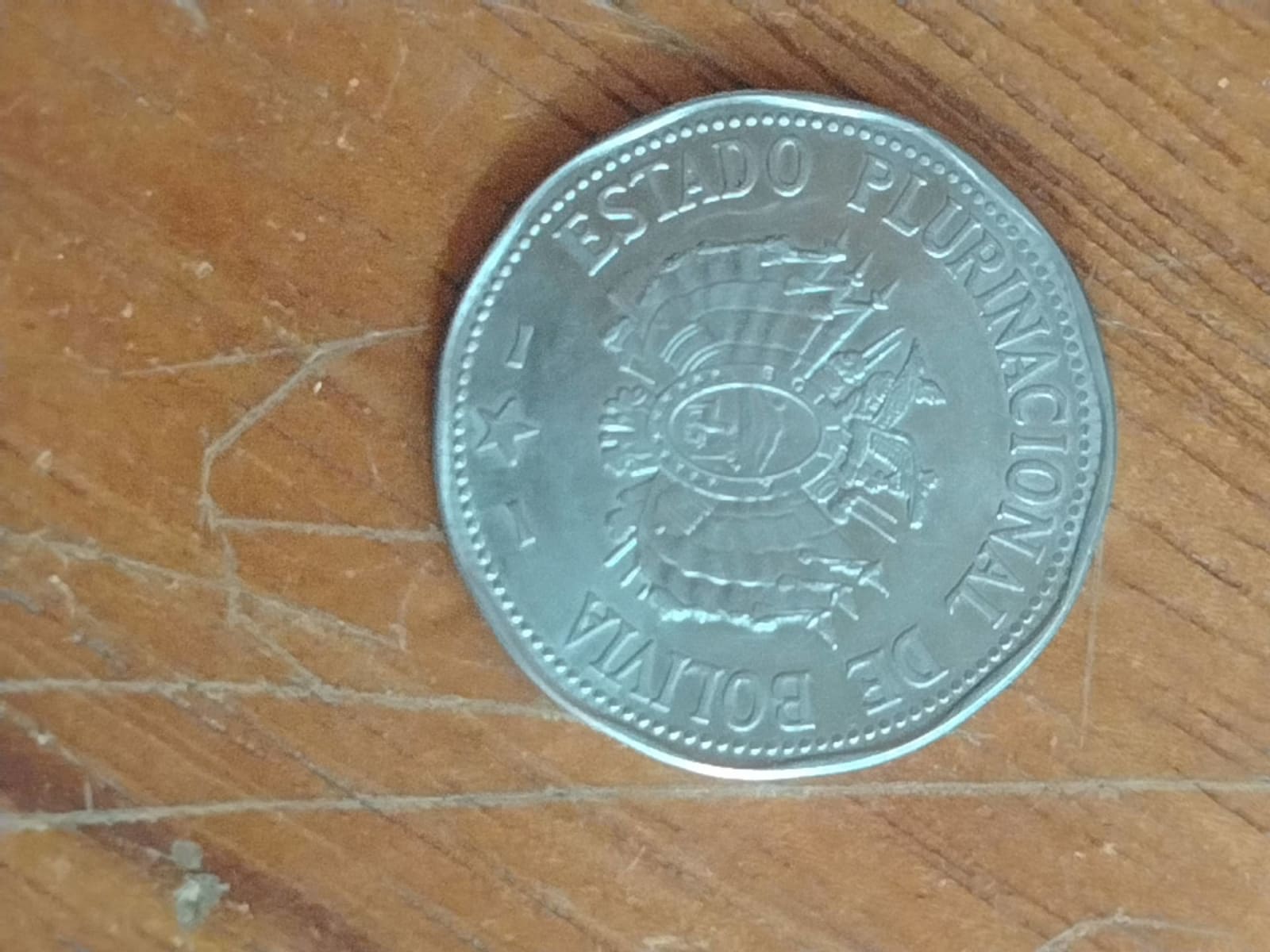 Moneda 2 Bs Colorados de Bolivia 2017 — imagen 2