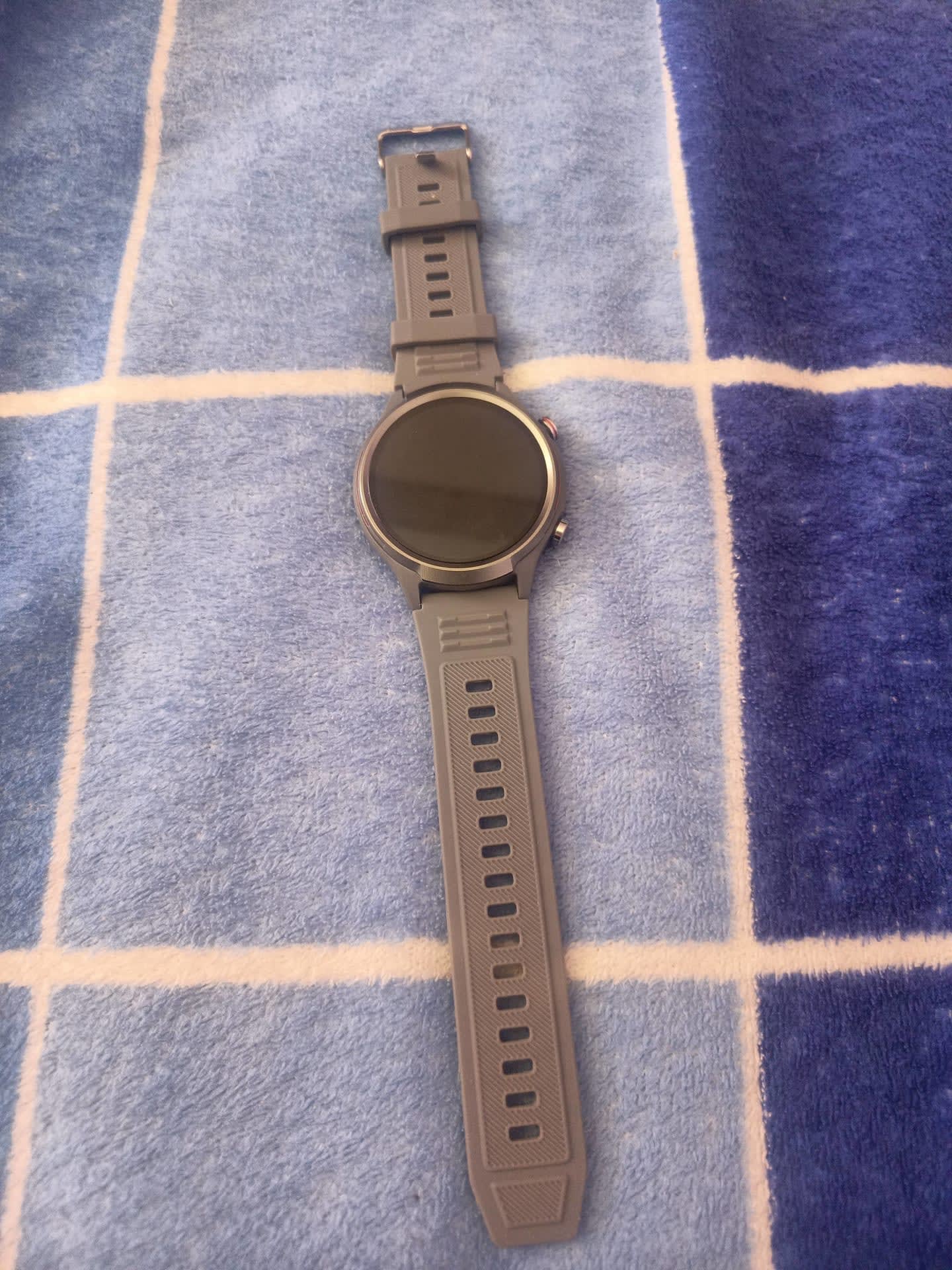 Smartwatch Deportivo Gris Elegante