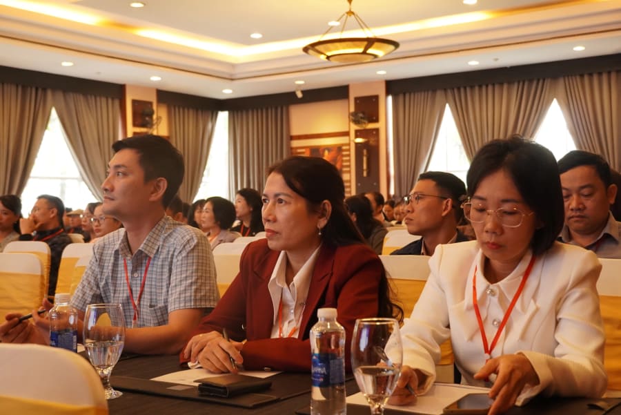Các đại biểu tham dự hội nghị - Ảnh: H.L