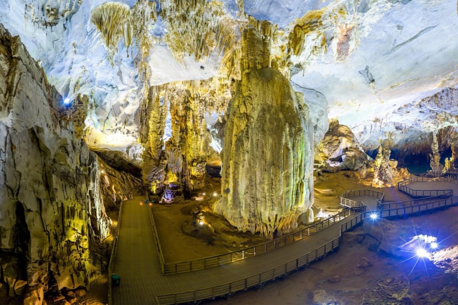 Phong Nha-Kẻ Bàng được mệnh danh là “Vương quốc hang động” -Ảnh: N.H