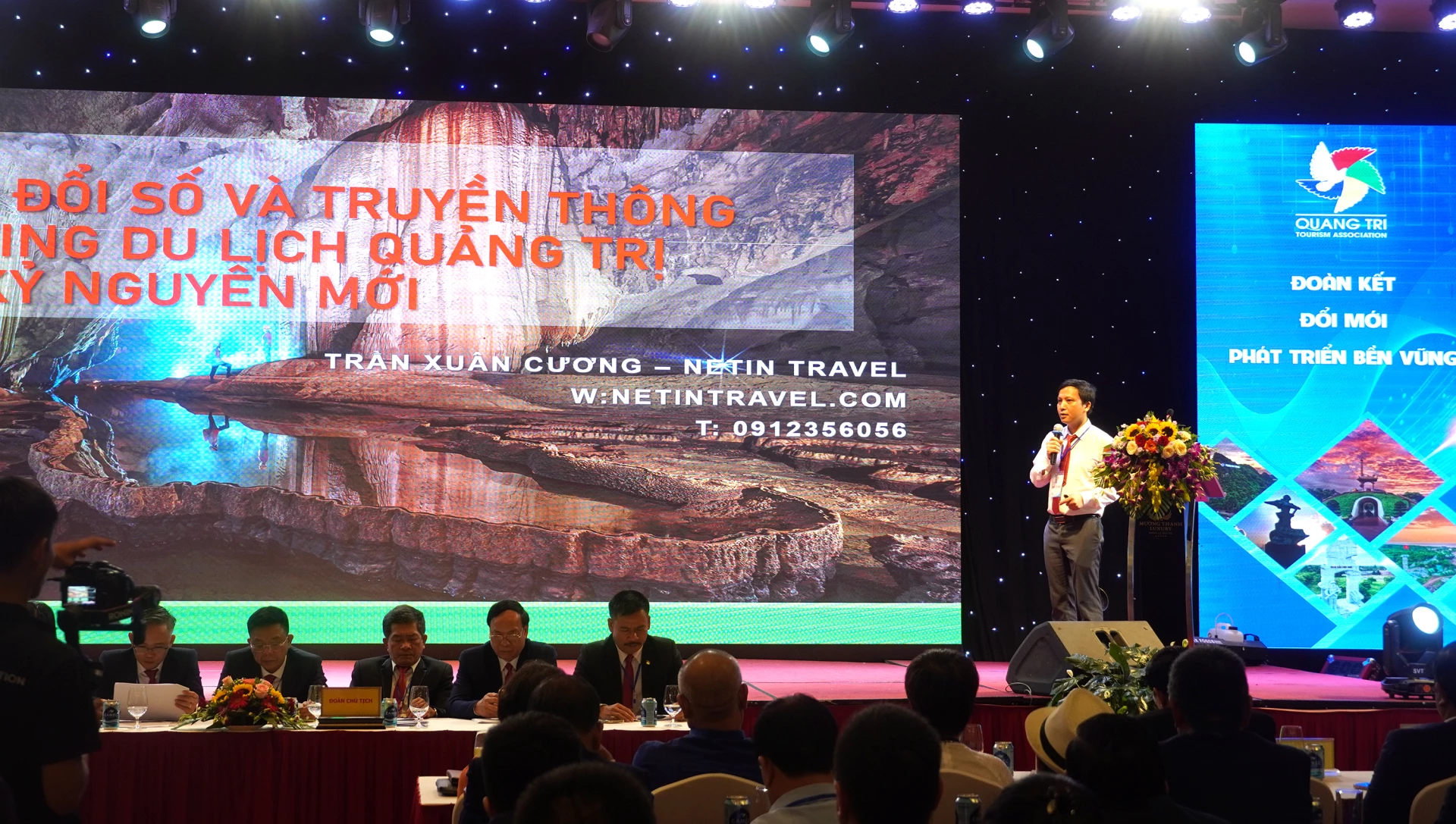 Đại biểu tr&igrave;nh b&agrave;y tham luận tại Đại hội - Ảnh: N.M