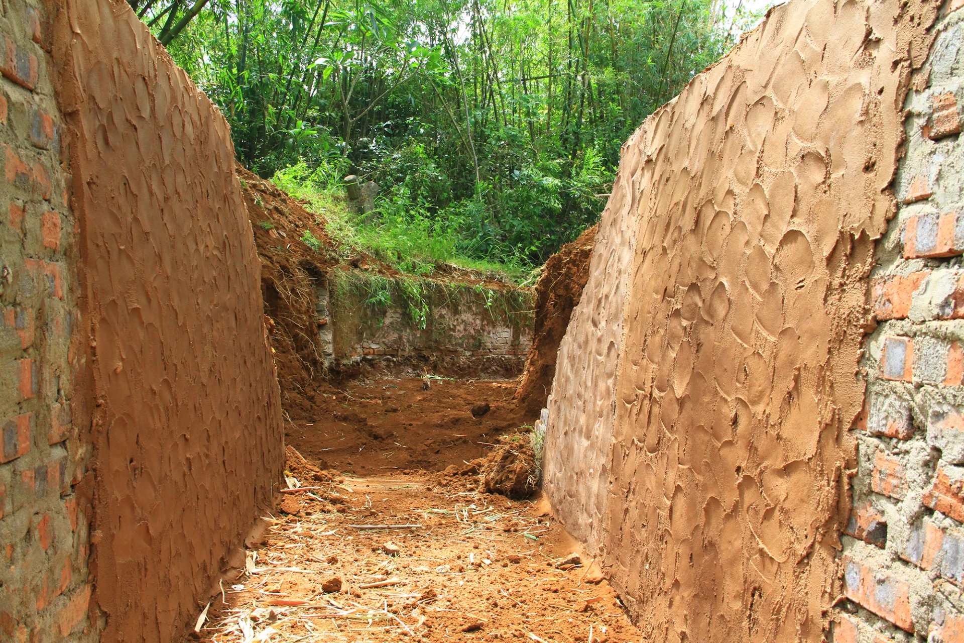 Hệ thống giao th&ocirc;ng h&agrave;o đang được t&ocirc;n tạo - Ảnh: Q.H