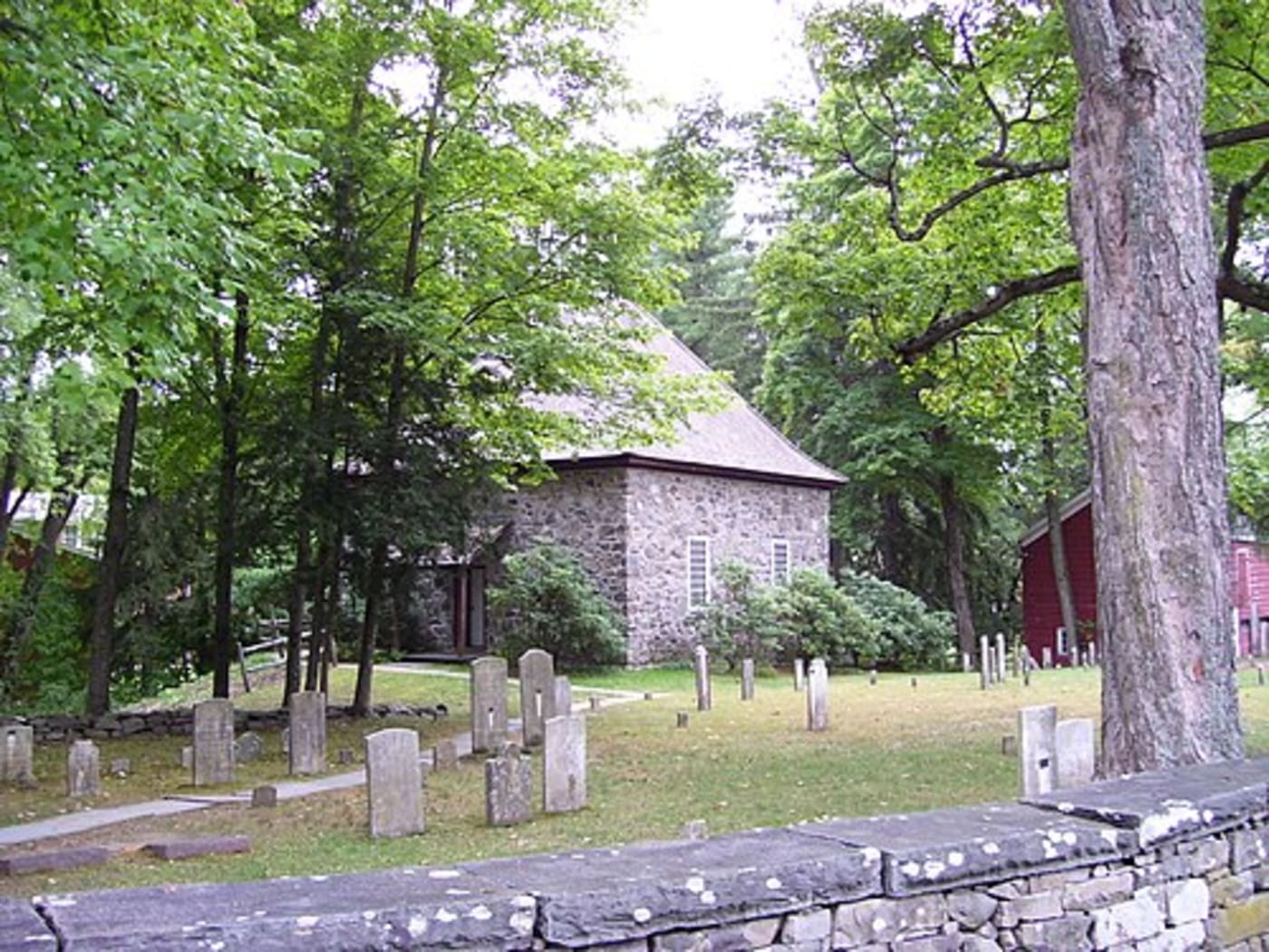 Cemetery and 1717 Reformed Church, Huguenot Street
