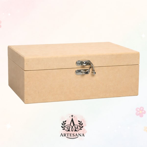 Caja de Madera con Broche Metálico – Pino Natural