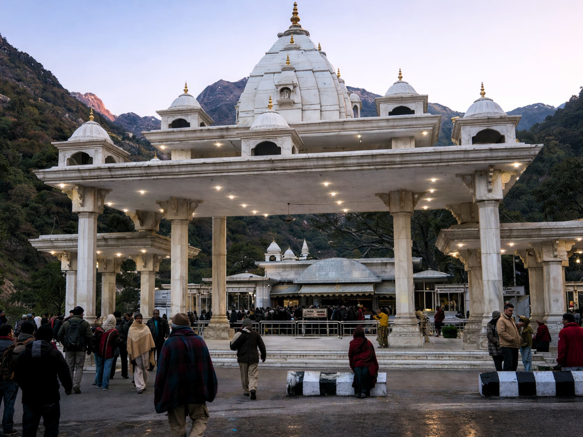 Vaishno Devi Yatra - Mata ka Darbar 5
