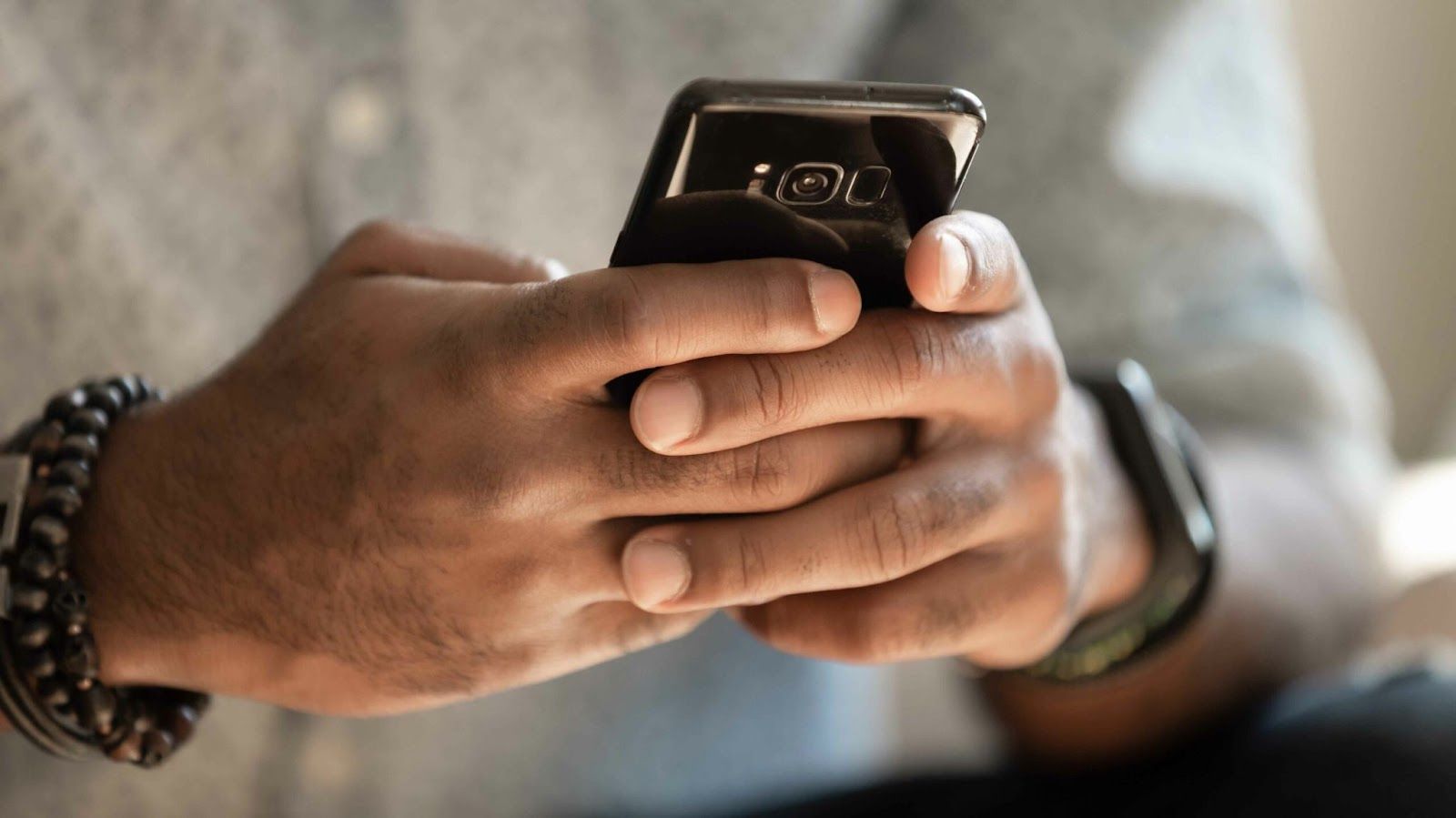 24/7 Live Support: Your Travel Assistant, Anytime, Anywhere