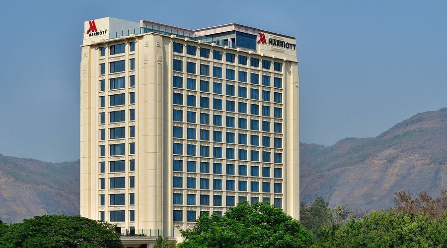 Stay In Business Hotels On Weekends