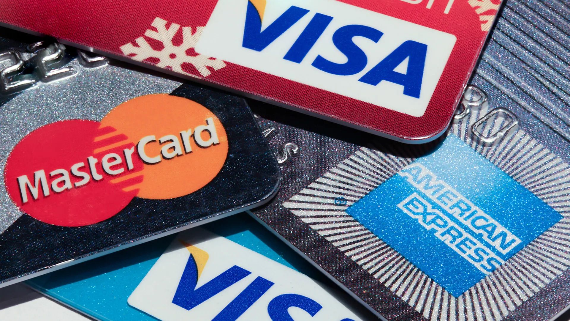 Best Credit Cards For Travel Rewards In The UK