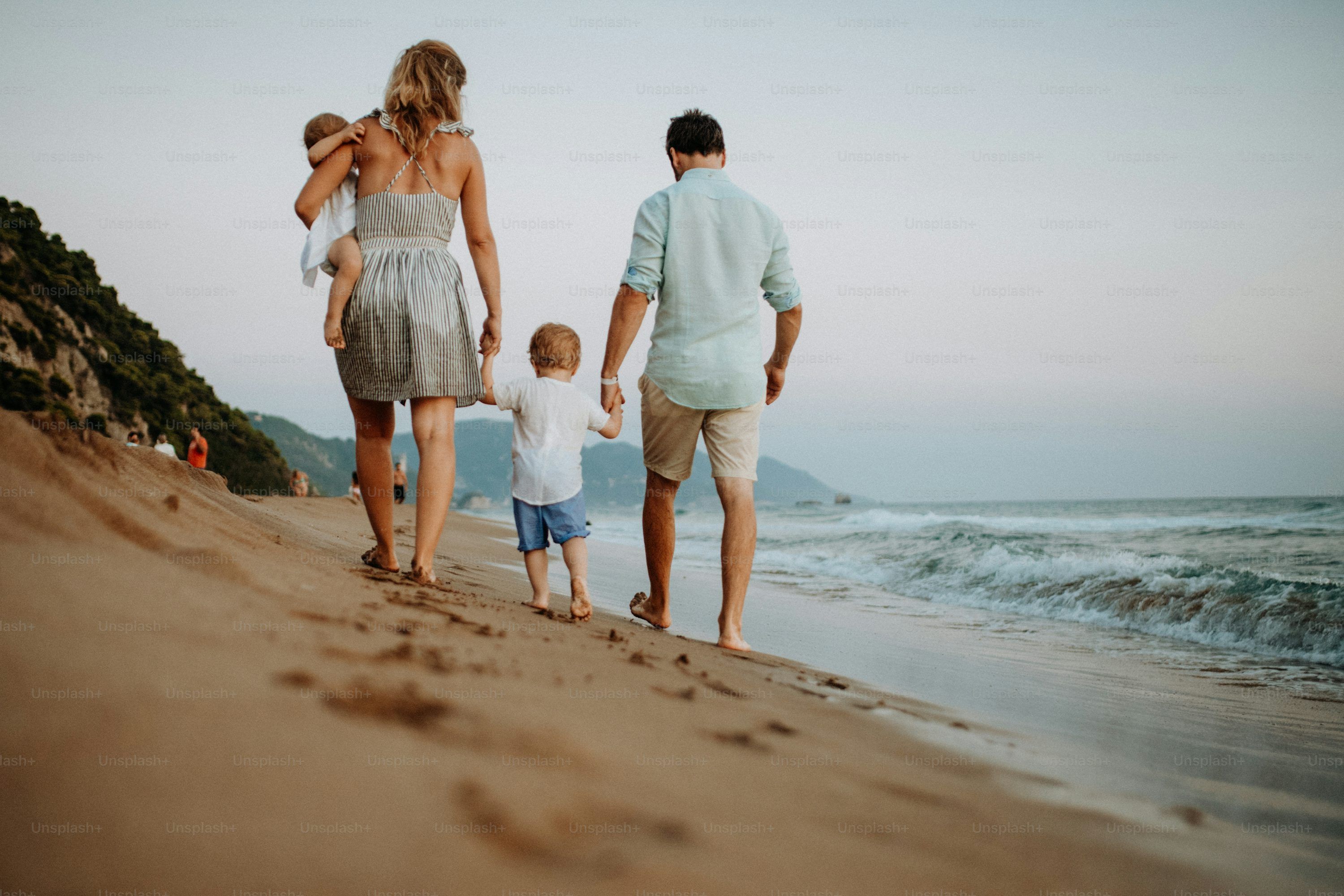 AI Travel Guide to Budget-Friendly Family Vacations