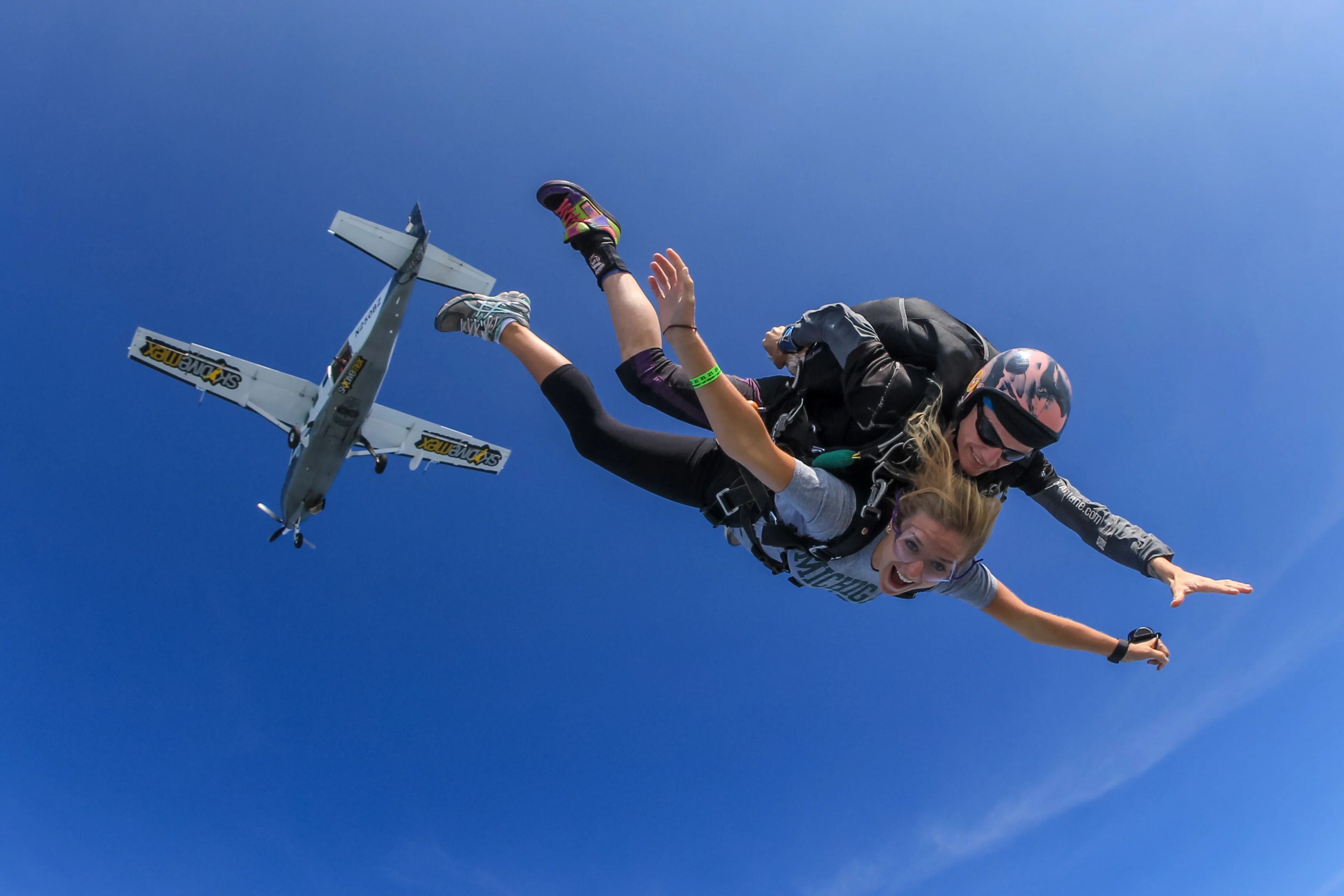 Skydiving In Australia: The Best Places To Take The Leap