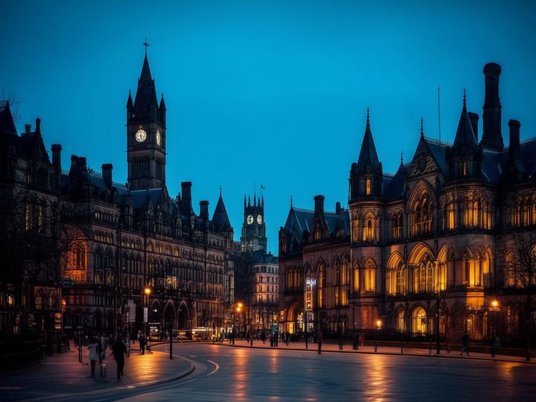 Top 10 Must See Attractions in Manchester for First Time Visitors