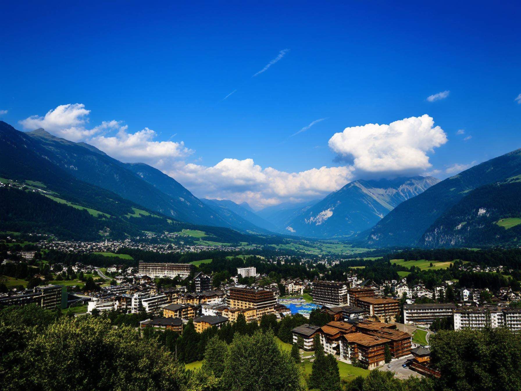 Best Hotels and Accommodations in Nafels for Every Budget