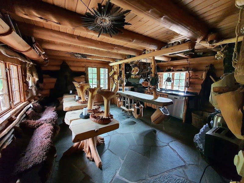 Engholm Husky Design Lodge