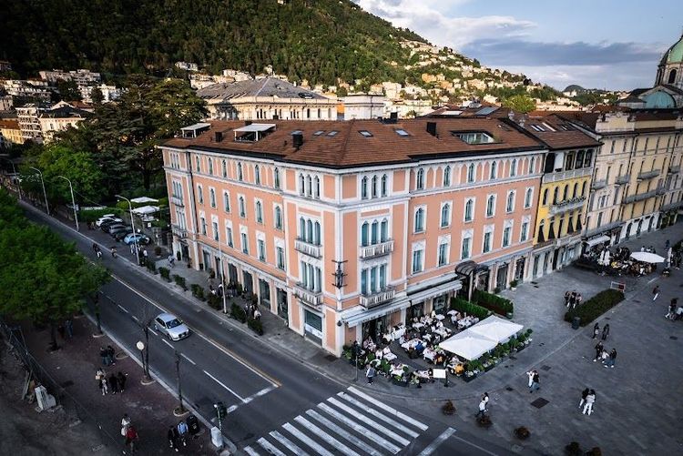 Vista Palazzo Lago di Como - Como - Italy