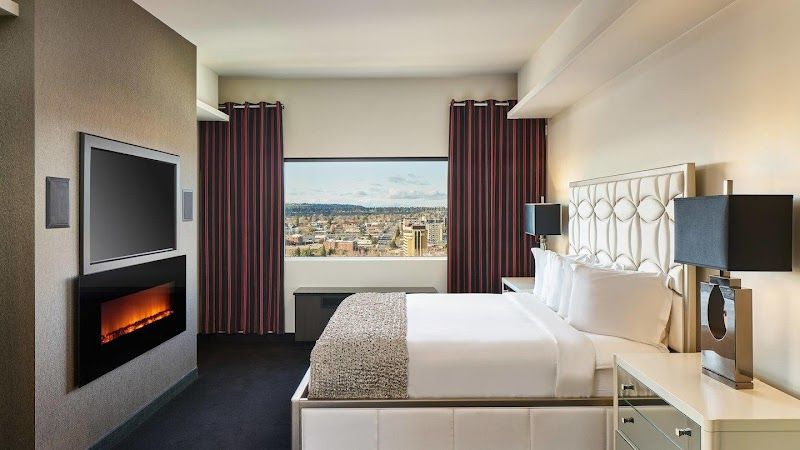 The Davenport Grand, Autograph Collection