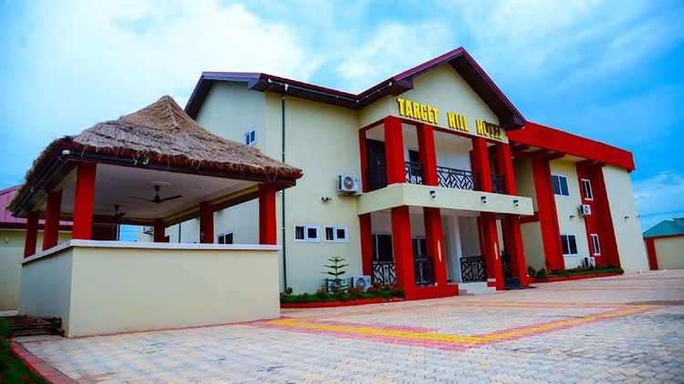 Target Hill Hotel