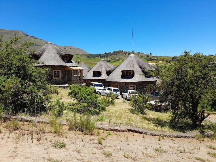 Liphofung Lodge - Khukhune - Lesotho