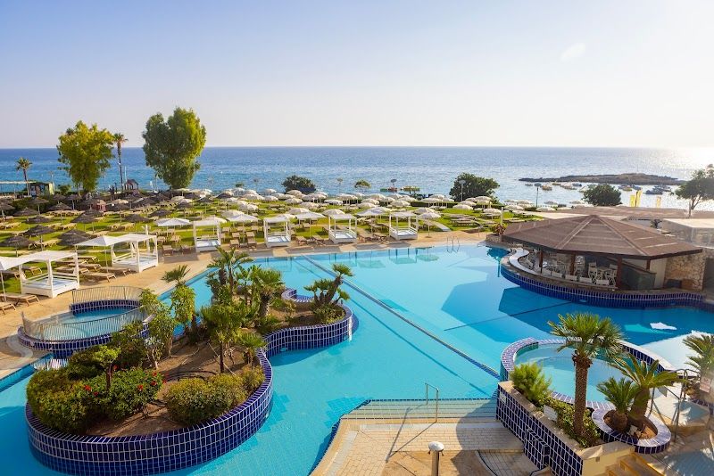Capo Bay Hotel Paralimni