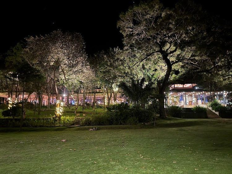 The Deer Park Hotel - Girithale - Sri Lanka