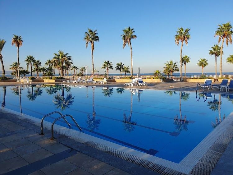 Rest House Hotel and Resort