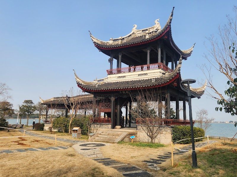 Tongli Lake View Hotel