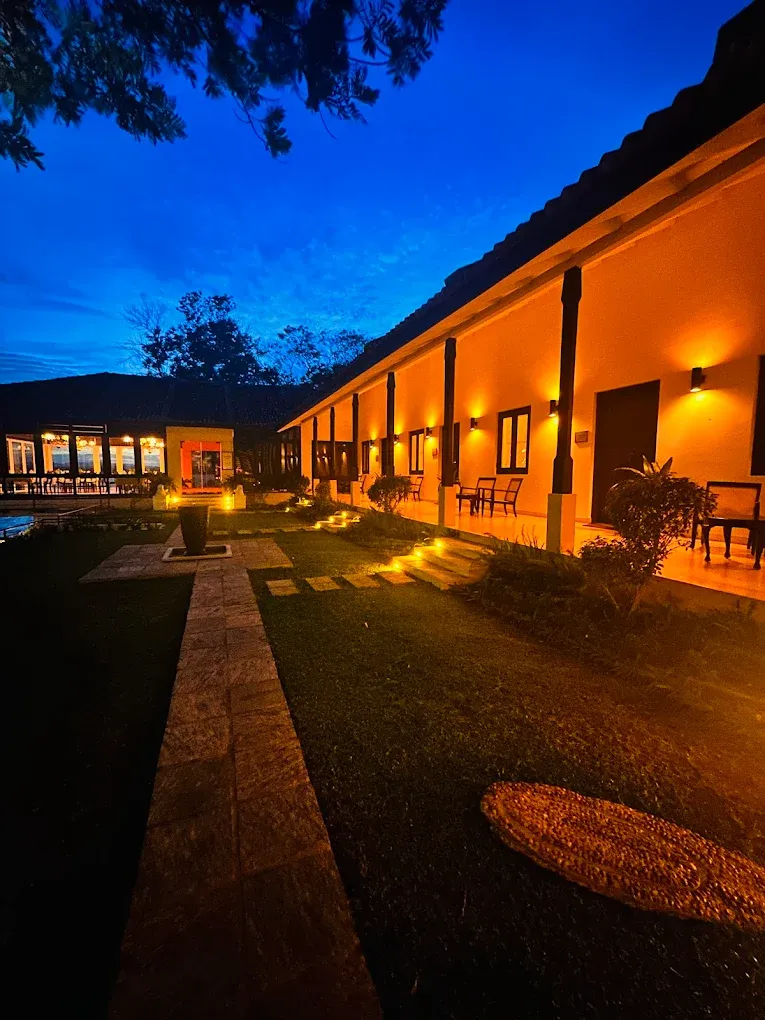 EKHO Lake House Polonnaruwa