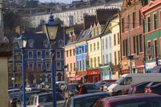 Bella Vista Hotel & Self Catering Suites - Cobh - Ireland