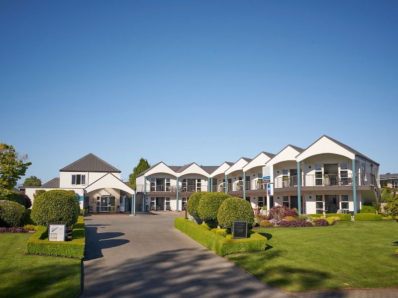 Radfords on the Lake