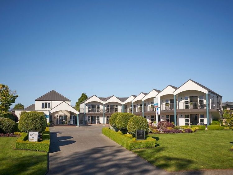 Radfords on the Lake