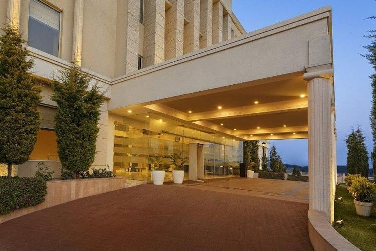 Seyfert Sarovar Premiere - Dehradun - India