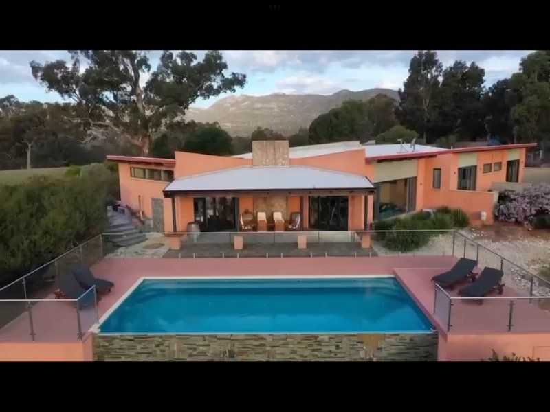 Meringa Springs Small Luxury Lodge