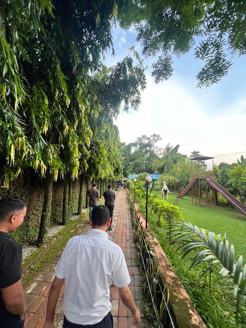 Fun and Food Village Resort