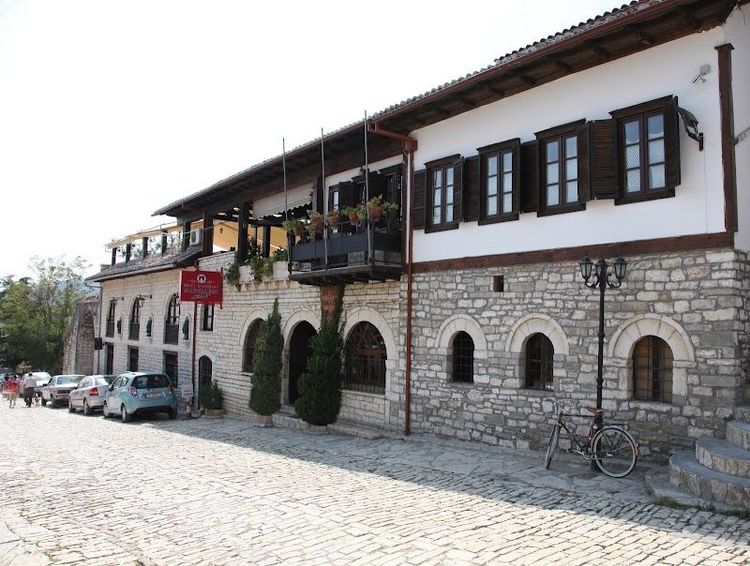 Hotel Mangalemi - Berat - Albania