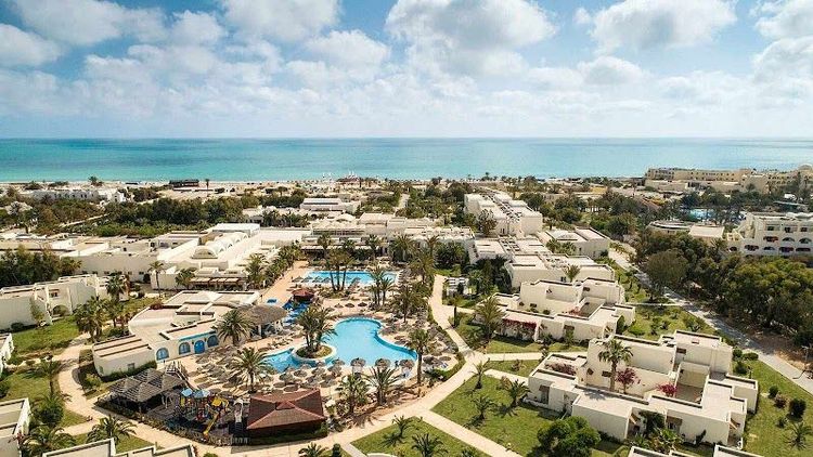 Relax on Sidi Mahres Beach - Djerba Midoun - Tunisia