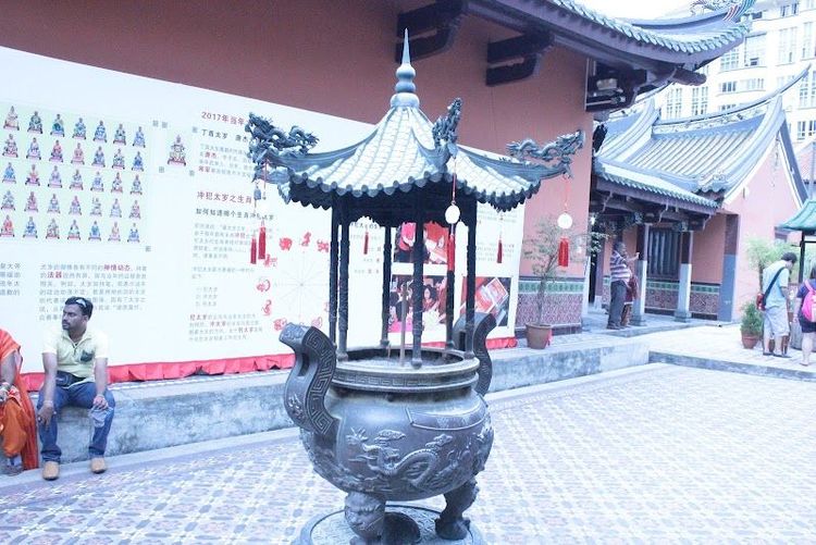 Explore Johor Bahru Old Chinese Temple - Johor Bahru - Malaysia