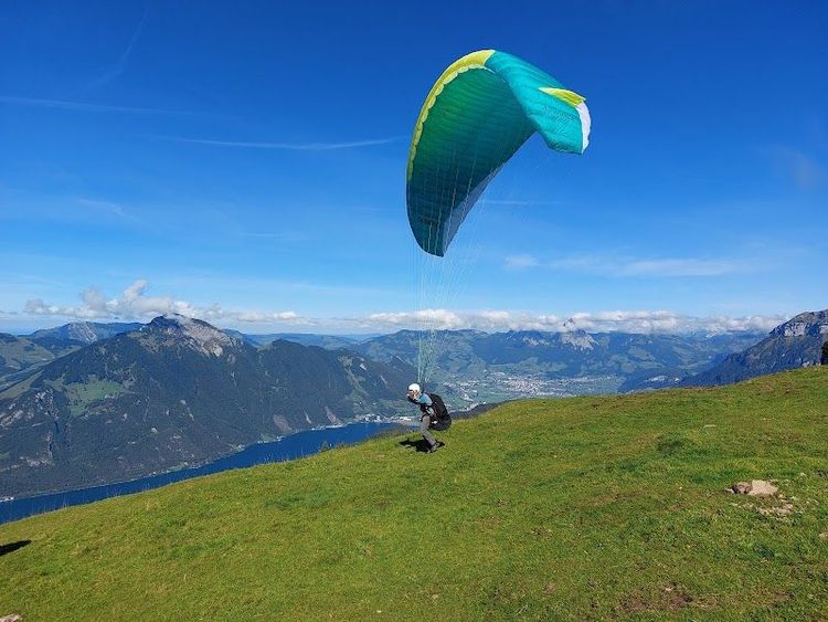 Paragliding over Interlaken - Interlaken - Switzerland
