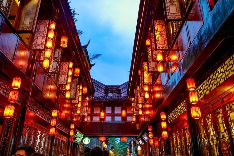 Explore Jinli Ancient Street - Chengdu - China