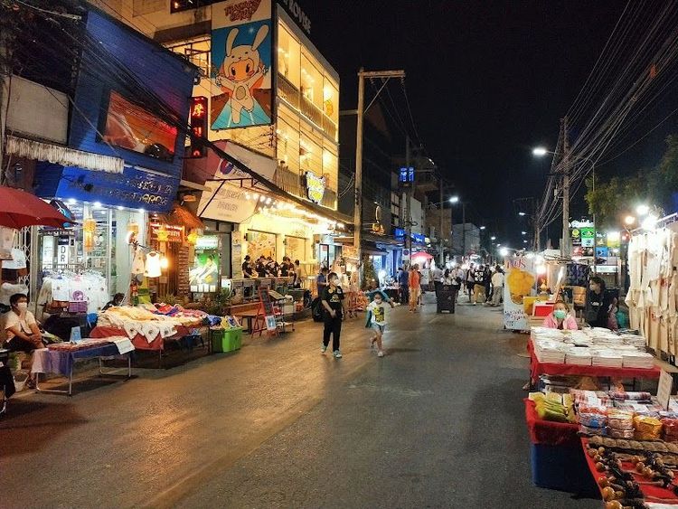 Explore the Old City and Night Markets - Chiang Mai - Thailand