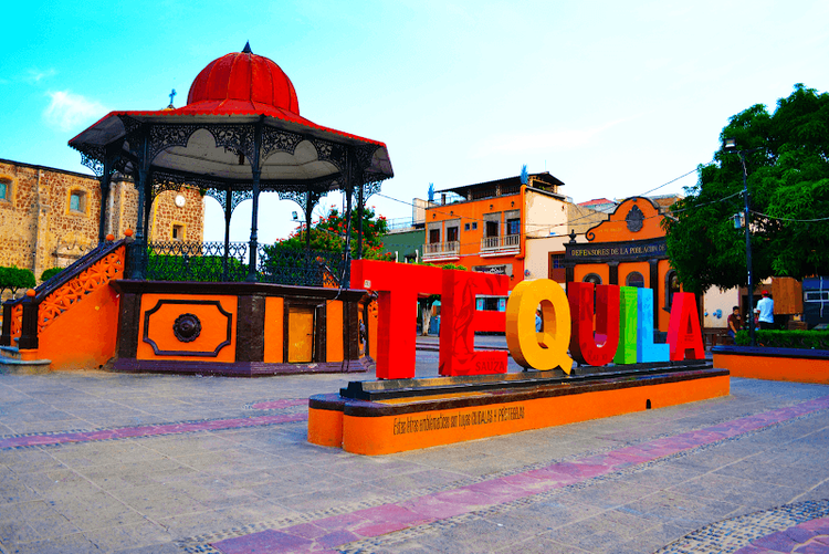 Tour the Tequila Express to the town of Tequila - Guadalajara - Mexico