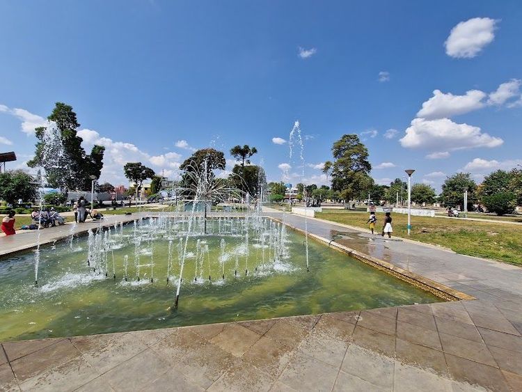 Stroll through Jardim da Cultura (Culture Garden) - Huambo - Angola