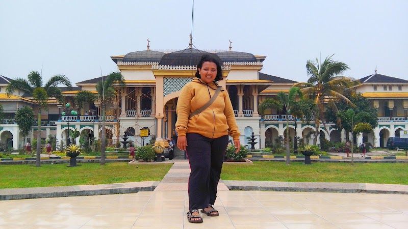 Visit Maimun Palace
