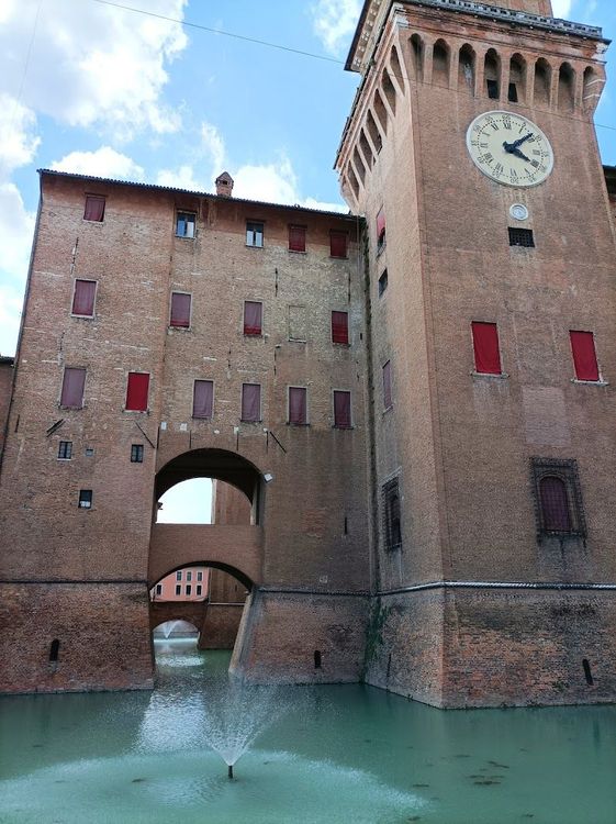 Cycle along the Renaissance city walls - Ferrara - Italy