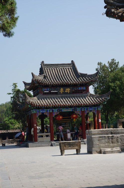 Visit the Dragon Pavilion (Long Ting) - Kaifeng - China