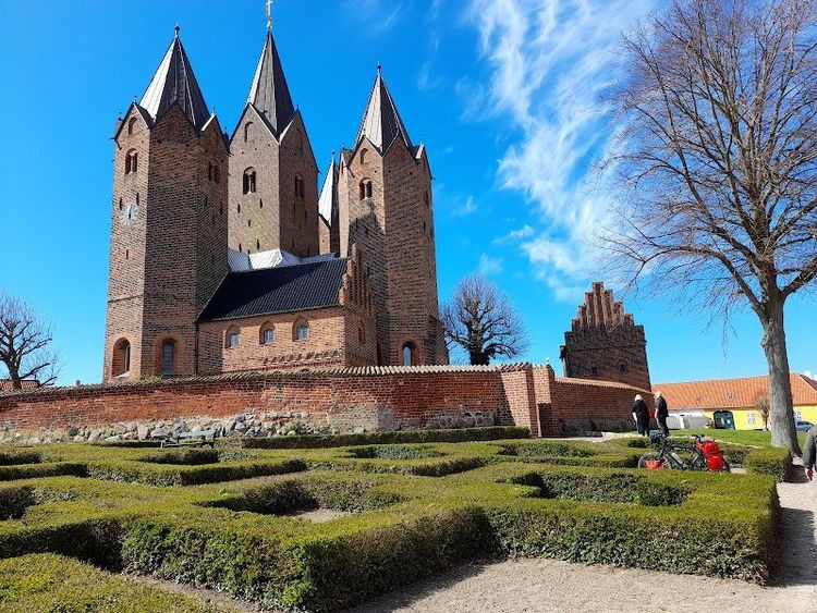 Visit the Kalundborg Medieval Church (Vor Frue Kirke) - Kalundborg - Denmark