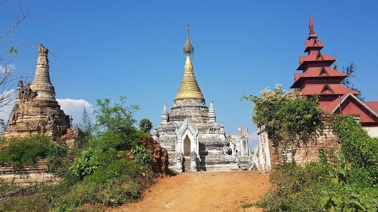 Exploring Little Bagan and Shan Palace - Hsipaw - Myanmar (Burma)